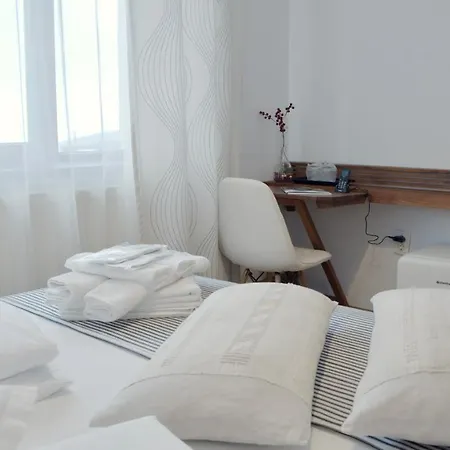 Hotel Casa Colinelor