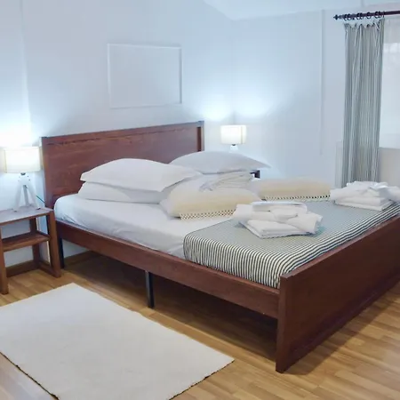 Hotel Casa Colinelor