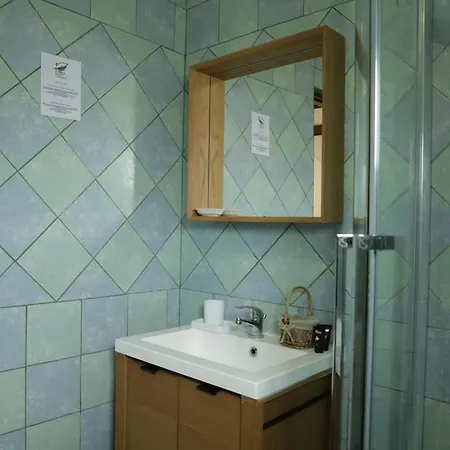Casa Colinelor Urlati